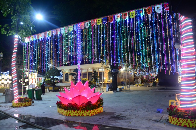 Series photos of activities preparing for the New Year 2020