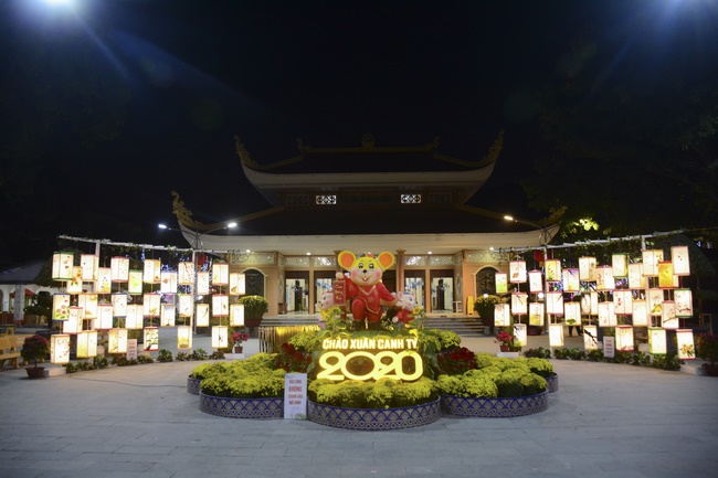 Series photos of activities preparing for the New Year 2020