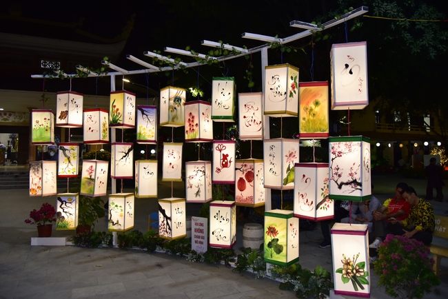 Series photos of activities preparing for the New Year 2020