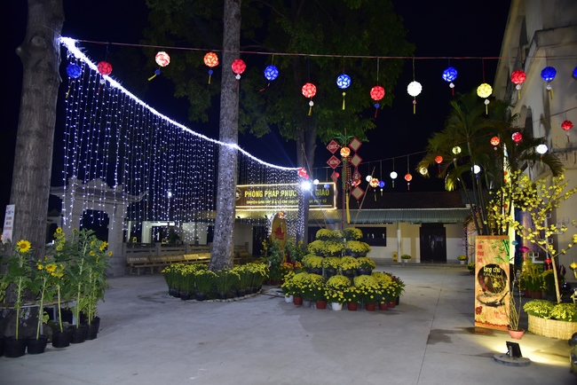 Series photos of activities preparing for the New Year 2020