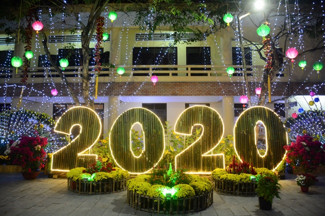 Series photos of activities preparing for the New Year 2020