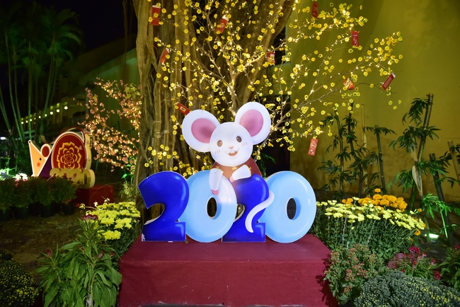 Series photos of activities preparing for the New Year 2020