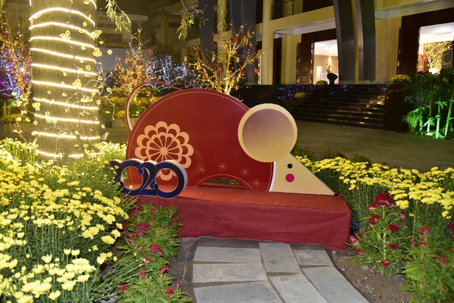 Series photos of activities preparing for the New Year 2020