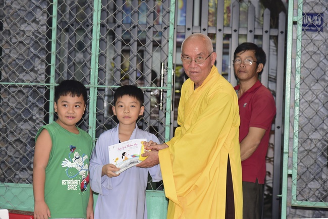 The Gratitude Ceremony at the Minh Chat retreat in Can Tho
