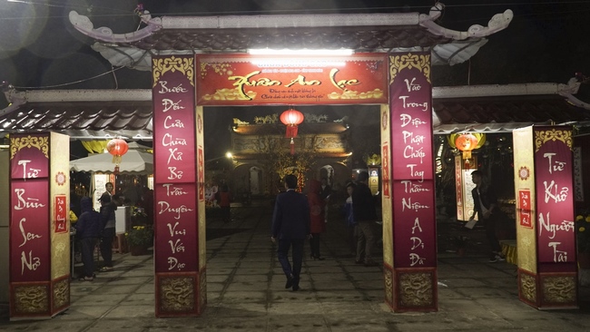 New Year's Eve at Dong Cao Pagoda - Thanh Hoa