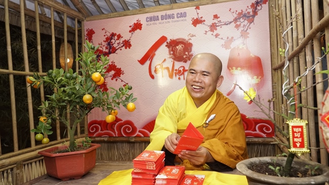 New Year's Eve at Dong Cao Pagoda - Thanh Hoa