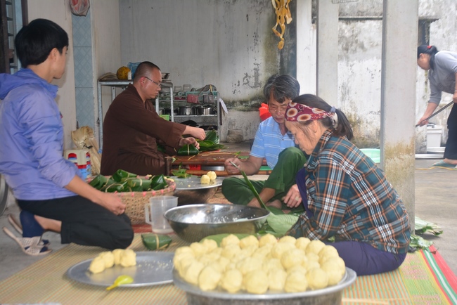 Welcoming the spring at Tay Khanh pagoda, Thai Binh