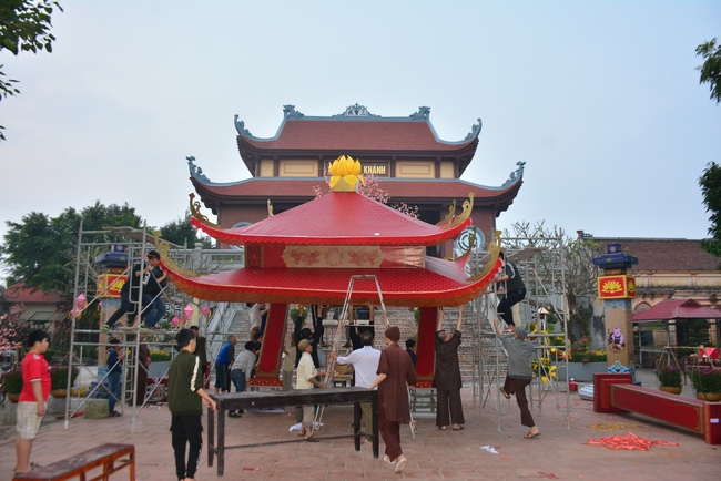 Welcoming the spring at Tay Khanh pagoda, Thai Binh