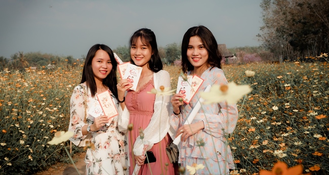 Đón xuân tại chùa Tây Pháp, Tây Ninh