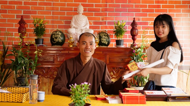 Đón xuân tại chùa Tây Pháp, Tây Ninh