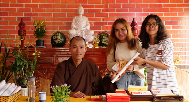 Đón xuân tại chùa Tây Pháp, Tây Ninh