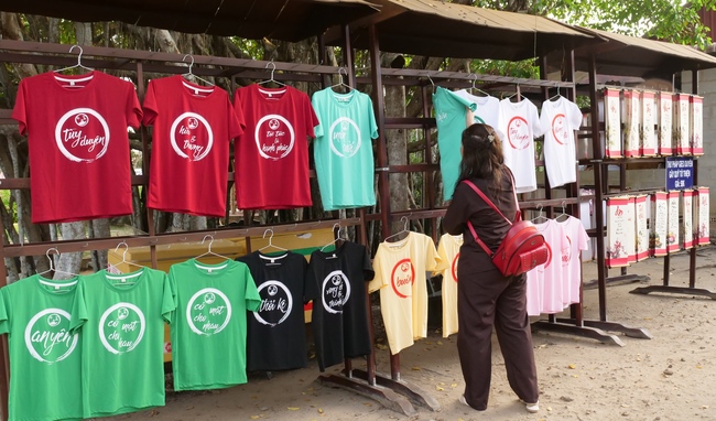 Đón xuân tại chùa Tây Pháp, Tây Ninh