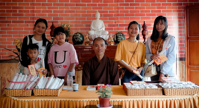 Đón xuân tại chùa Tây Pháp, Tây Ninh