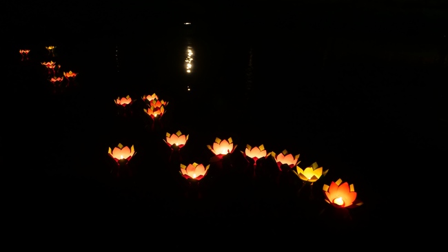 Đón xuân tại chùa Tây Pháp, Tây Ninh