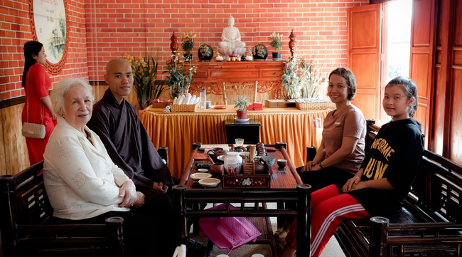 Đón xuân tại chùa Tây Pháp, Tây Ninh