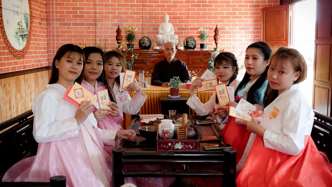 Đón xuân tại chùa Tây Pháp, Tây Ninh