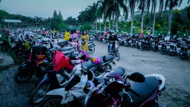 Đón xuân tại chùa Tây Pháp, Tây Ninh