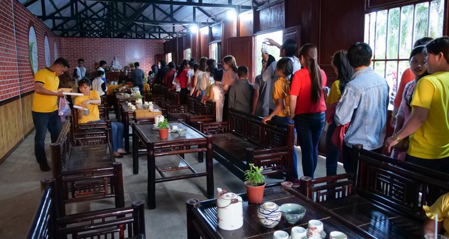 Đón xuân tại chùa Tây Pháp, Tây Ninh