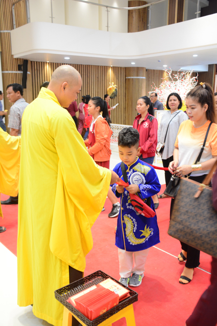 Series of photos on the 2nd day of Tet Holiday