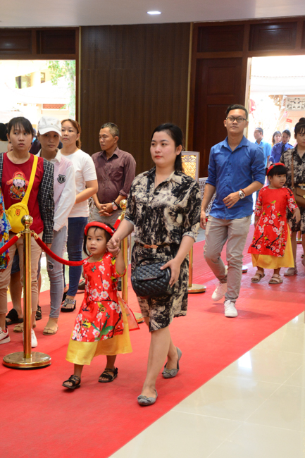 Series of photos on the 2nd day of Tet Holiday