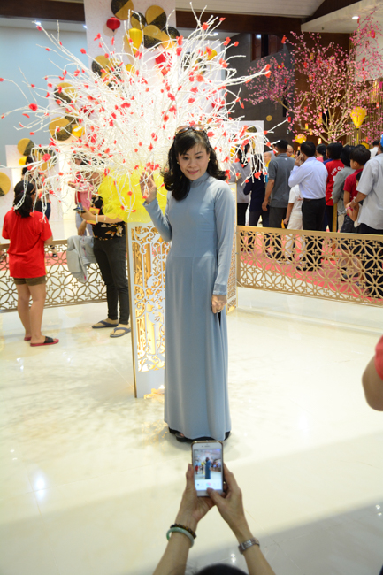 Series of photos on the 2nd day of Tet Holiday