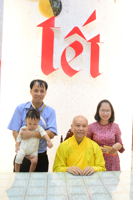 Series of photos on the 2nd day of Tet Holiday