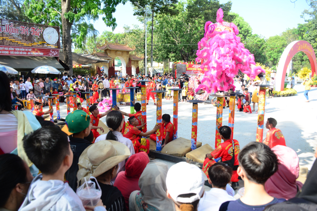 Series of photos on the 2nd day of Tet Holiday