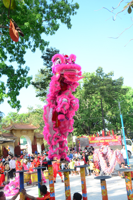 Series of photos on the 2nd day of Tet Holiday