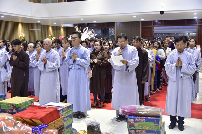 Over 79,000 red pockets had been given in the first day of Rat Year