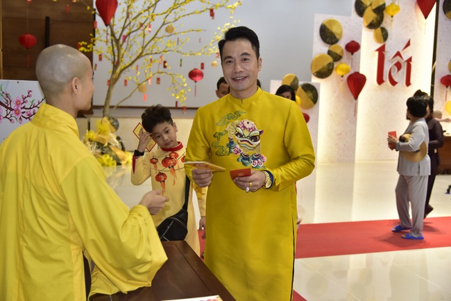 Over 79,000 red pockets had been given in the first day of Rat Year