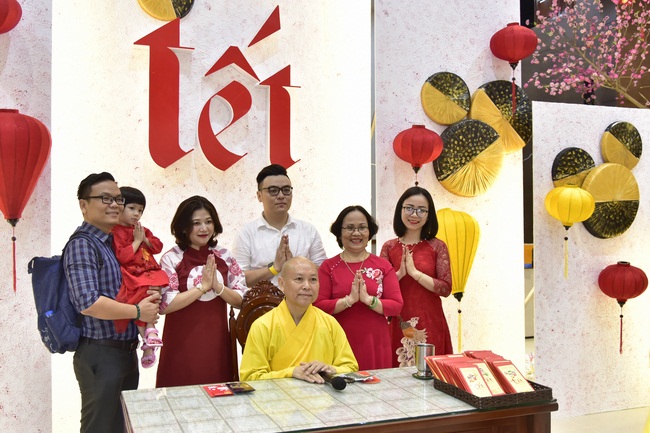 Over 79,000 red pockets had been given in the first day of Rat Year