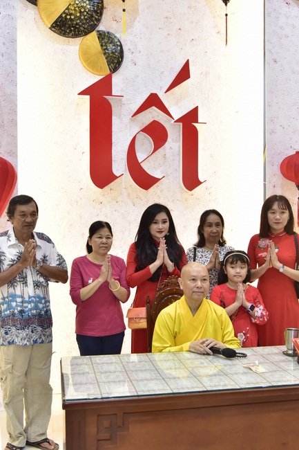 Over 79,000 red pockets had been given in the first day of Rat Year