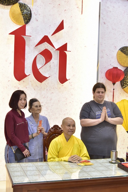 Over 79,000 red pockets had been given in the first day of Rat Year