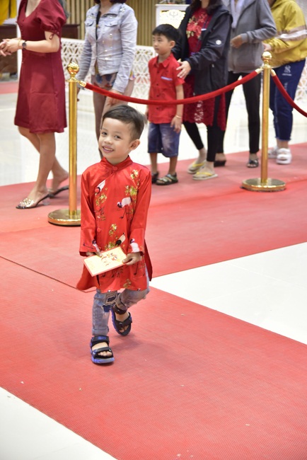 Over 79,000 red pockets had been given in the first day of Rat Year