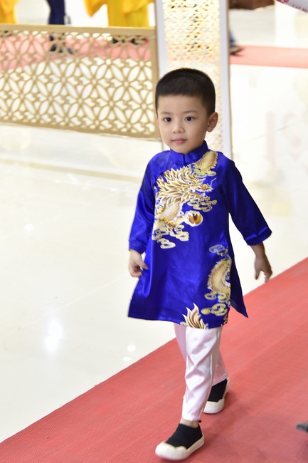 Over 79,000 red pockets had been given in the first day of Rat Year