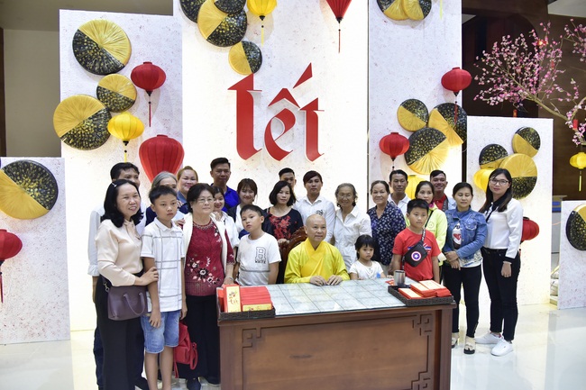 Over 79,000 red pockets had been given in the first day of Rat Year