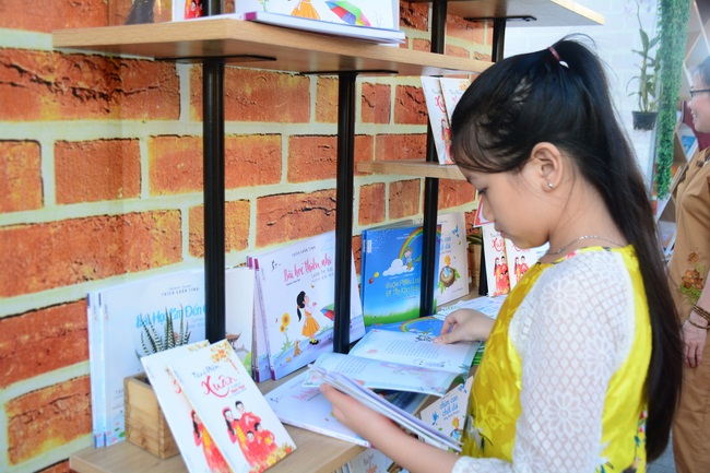 Over 79,000 red pockets had been given in the first day of Rat Year