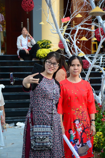 Over 79,000 red pockets had been given in the first day of Rat Year