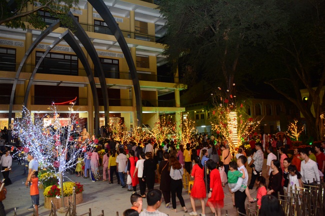 Over 79,000 red pockets had been given in the first day of Rat Year