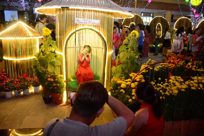 Over 79,000 red pockets had been given in the first day of Rat Year