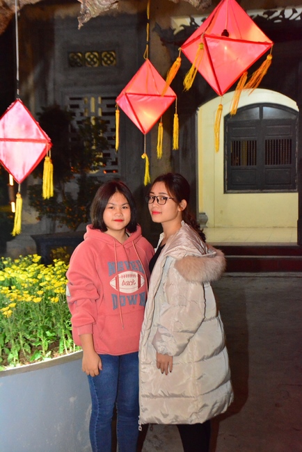 Welcoming the New Year's Eve on the rat year at Tay Khanh Pagoda - Thai Binh