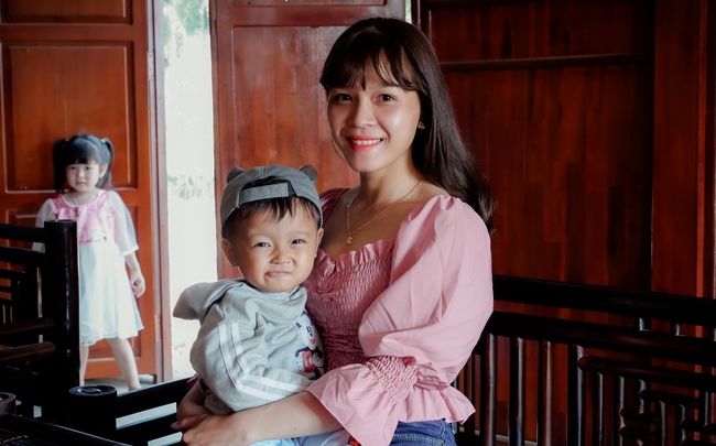 Chùm ảnh mồng ba Tết tại chùa Tây Pháp