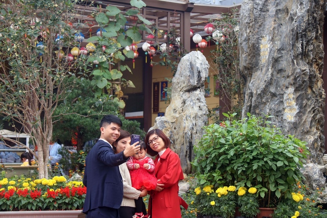 New Year of Peace at the region of Hoa Phuc Pagoda