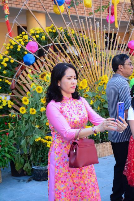 Series of photos on the 3rd day of Tet Holiday