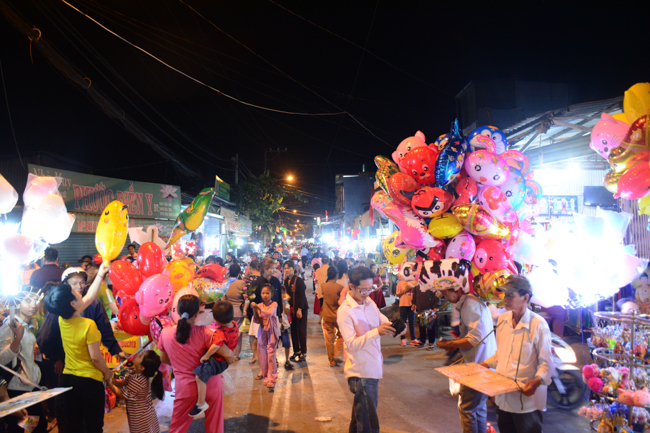 Series of photos on the 3rd day of Tet Holiday