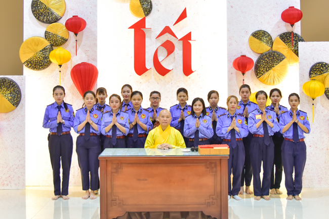 Series of photos on the 3rd day of Tet Holiday