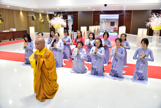 Series of photos on the 3rd day of Tet Holiday