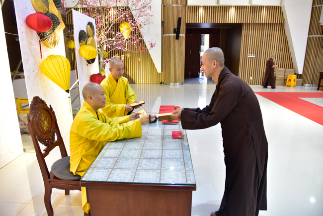 Series of photos on the 3rd day of Tet Holiday