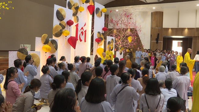 Series of photos on the 3rd day of Tet Holiday