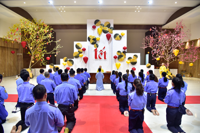 Series of photos on the 3rd day of Tet Holiday